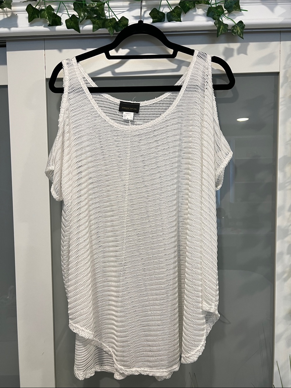 Jordan Taylor White Open-Knit Cold-Shoulder Tunic